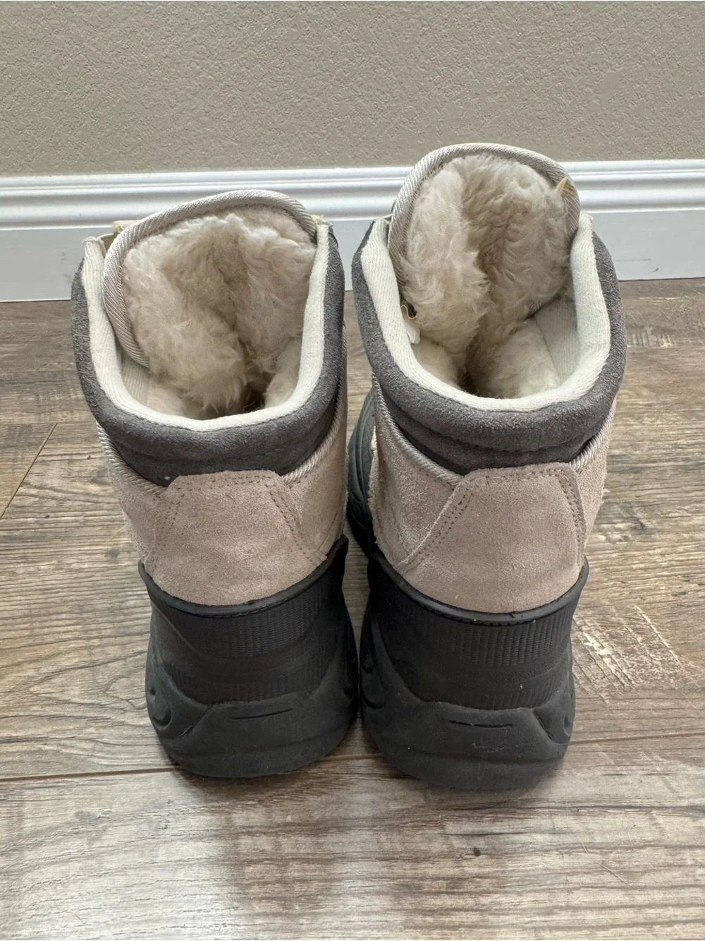 SIMS Womens Snow Boots Size 8 Suede Leather Fleece Lined Winter Zip Gray